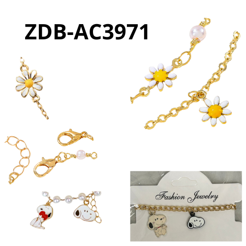 PULSERA DORADA CON DOS CHARMS SURTIDOS  FASHION JEWELRY ZDB-AC3971