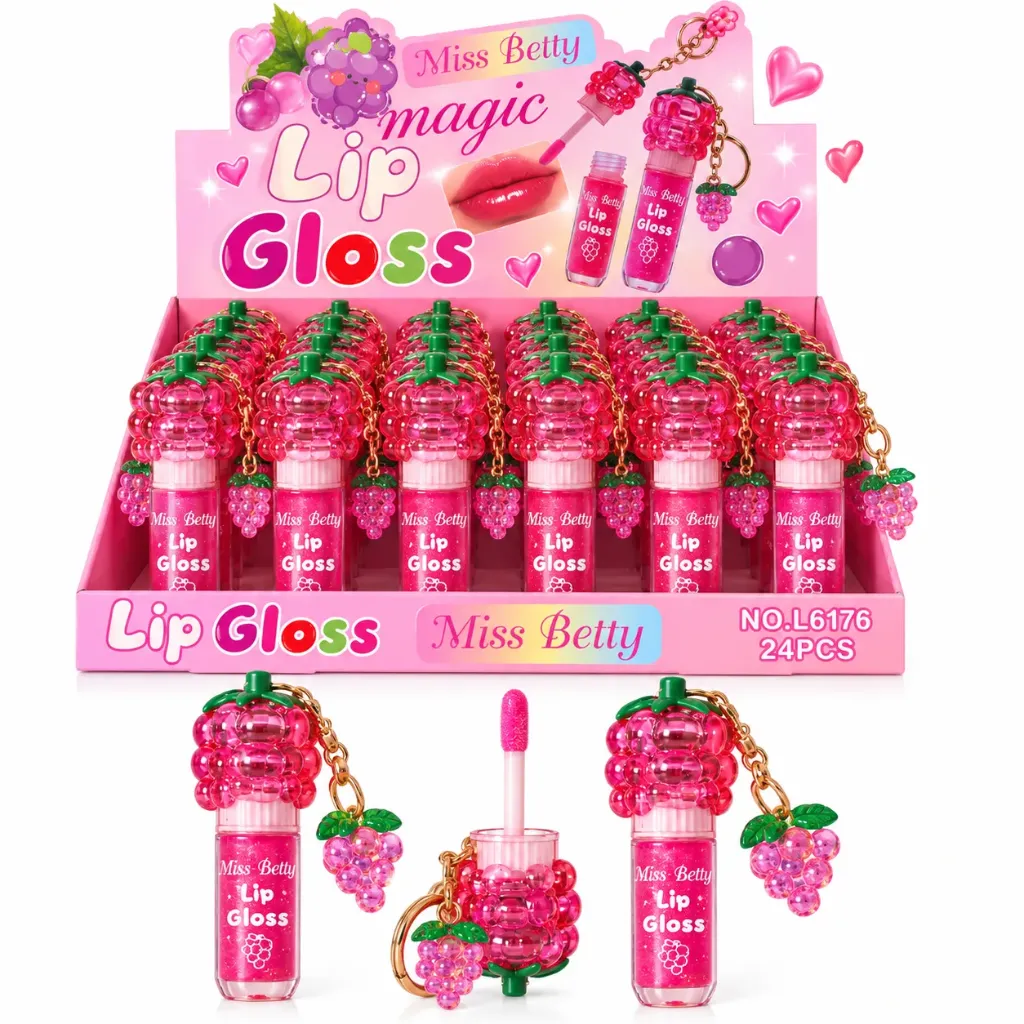 BRILLO LABIAL HIDRATANTE CON DISEÑO DE FRESA Y LLAVERO MISS BETTY