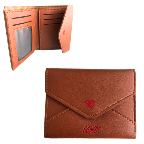 BILLETERA DE CUERINA CON BROCHE