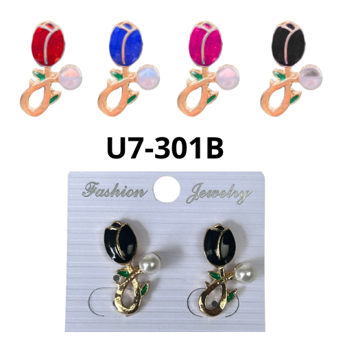 [U7301B] PAR DE ARETES DE TULIPAN DE COLORES CON ARCO Y PERLA BLANCA U7-301B