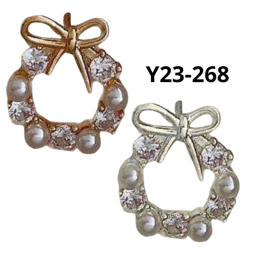 [Y23268] PAR DE ARETES CIRCULARES CON PERLAS Y MOÑA Y23-268